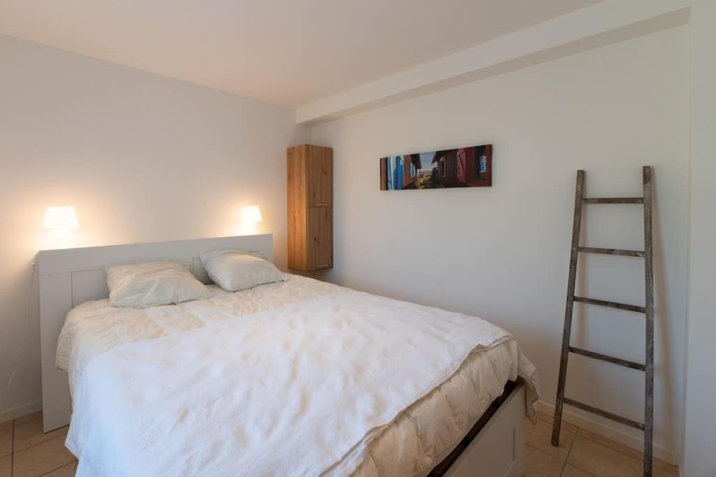 Ravissante Maison 3* Avec Jacuzzi Proche Lac Biscarrosse Esterno foto